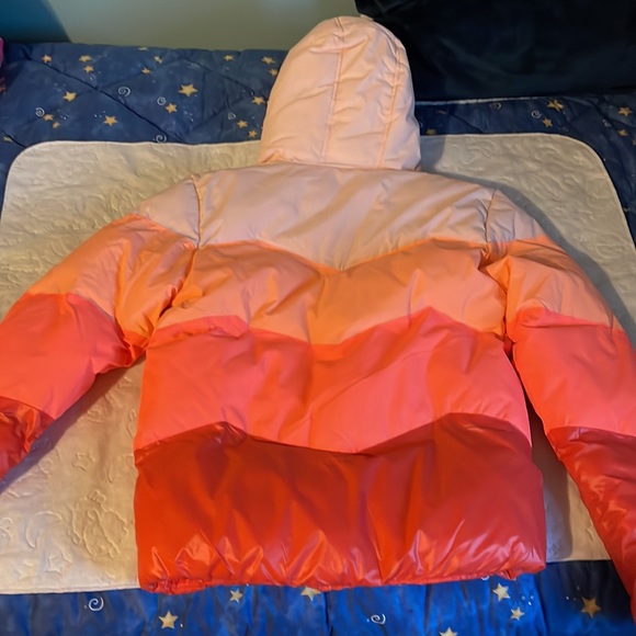 Cat & Jack Girls size extra-large puffer jacket - Picture 4 of 4